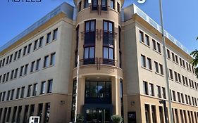 Ozo Hotels Antares Airport